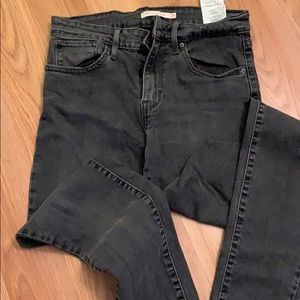 Levi’s black jeans